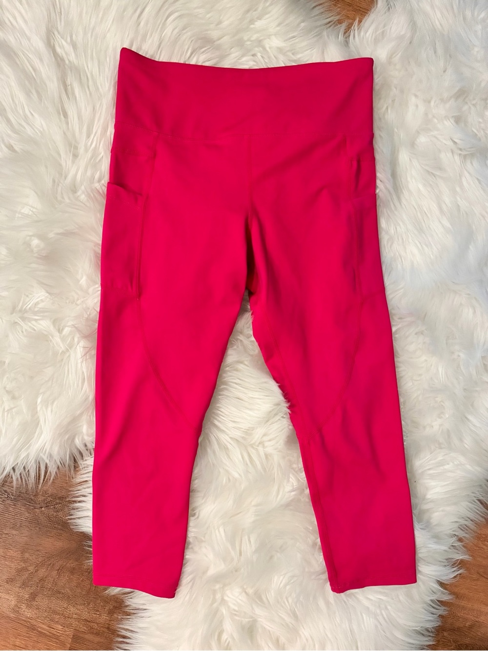 ZYIA Party Pink Pocket Light n Tight Hi-Rise Capri 20” RC Size 8-10 Activewear